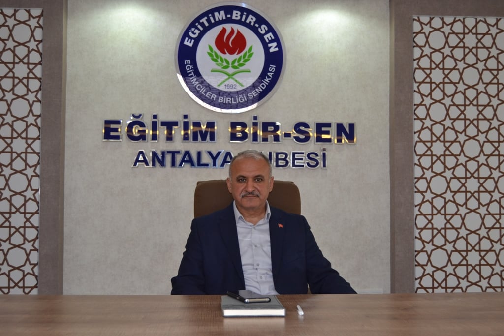 Eğitim Bir Sen, 29. kuruluş yıldönümünü kutladı