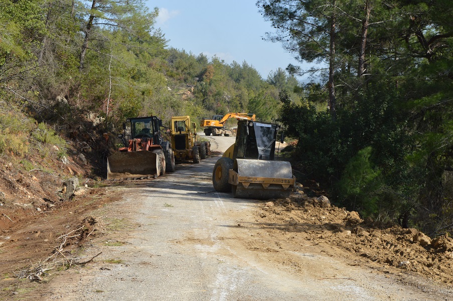 Halitağalar-Namaras-Güneycik grup yolunda stabilize çalışması