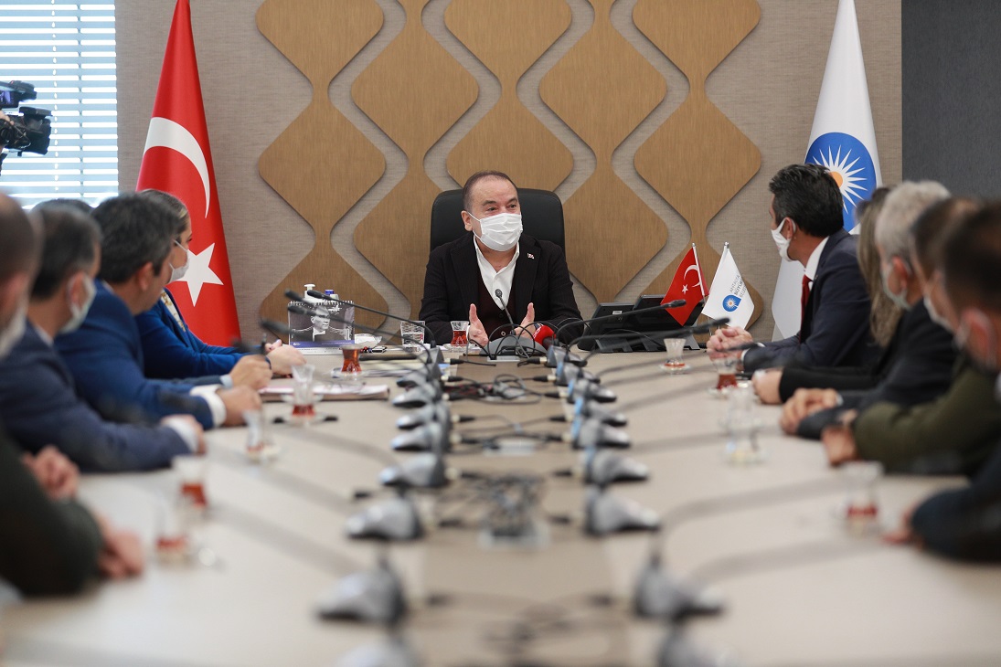 Büyükşehir Belediyesi’nde sözleşme sevinci