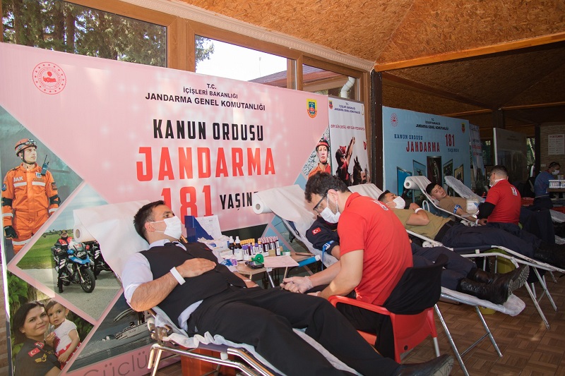 KIZILAY’DAN JANDARMAYA ALTIN ÖDÜL