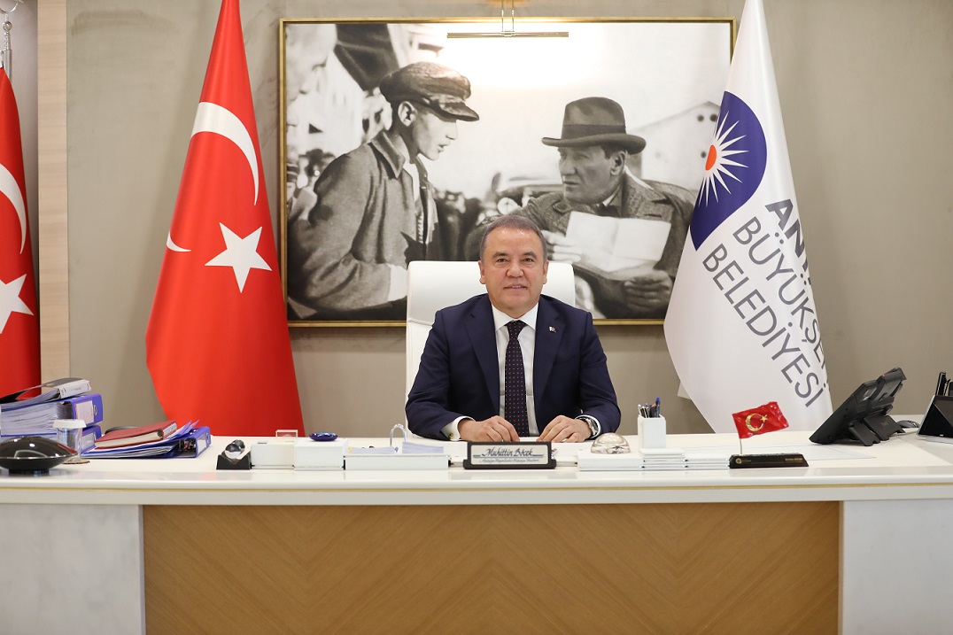 Başkan, Böcek’ten 8 Mart Dünya Kadınlar Günü Mesajı