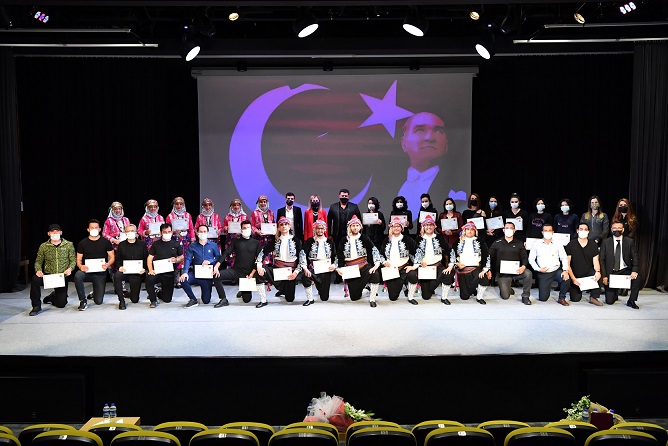 Konyaaltı Belediyesi Halk Oyunları ekibi hazır