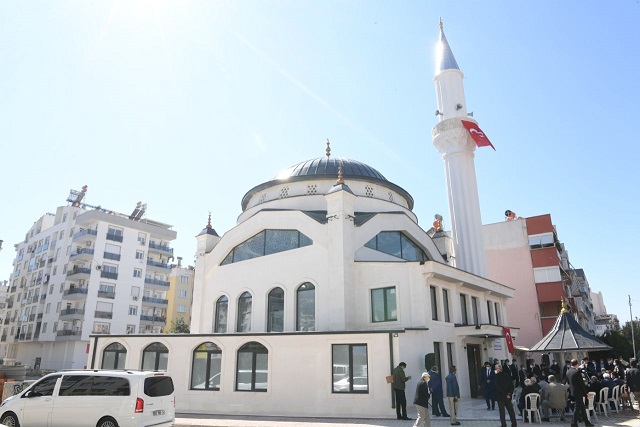 Vali Yazıcı, Ahmetler Camisinin Açılışını Gerçekleştirdi