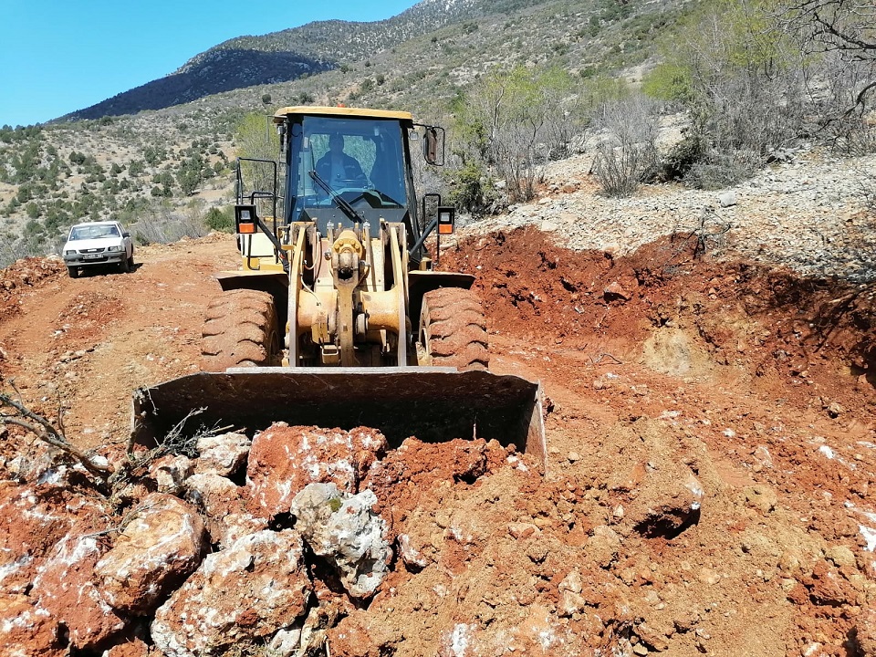 Gündoğmuş Kayabükü’nde yol ve içme suyu çalışması