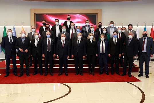 Koray Aydın’dan Başkan Böcek’e ziyaret