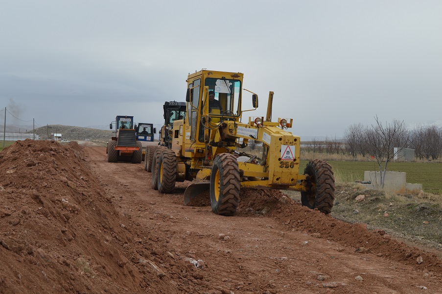 Osmankalfalar-Manay-Kızılcadağ grup yolunda bakım onarım çalışması