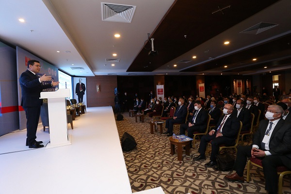 Tütüncü; “Yaşantı modellerine uyumlu kentler oluşturulmalı”