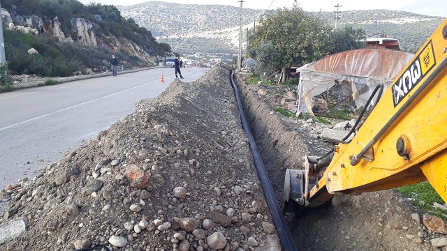 Demre’de sorunlu hat yenilendi