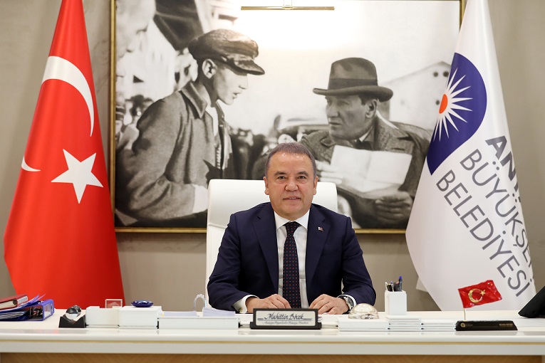 Başkan Böcek’den 12 Mart İstiklal Marşı’nın Kabulü ve Mehmet Akif Ersoy’u Anma Günü mesajı