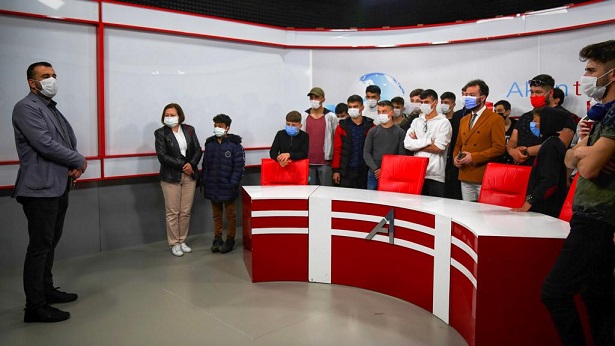 Yozgat sevgi evlerinde konaklayan öğrenciler İletişim Fakültesi’nde