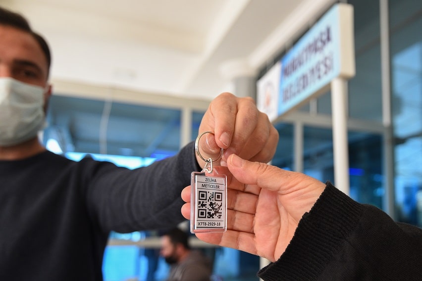 Muratpaşa’da HES kodlu anahtarlık dağıtımı sürüyor