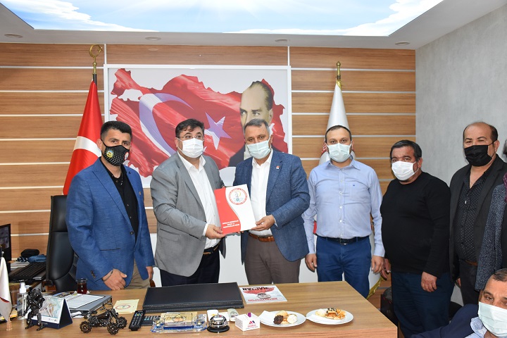“Akp Kongrelerin Faturasını Esnafa Ödetmeye Çalışıyor”