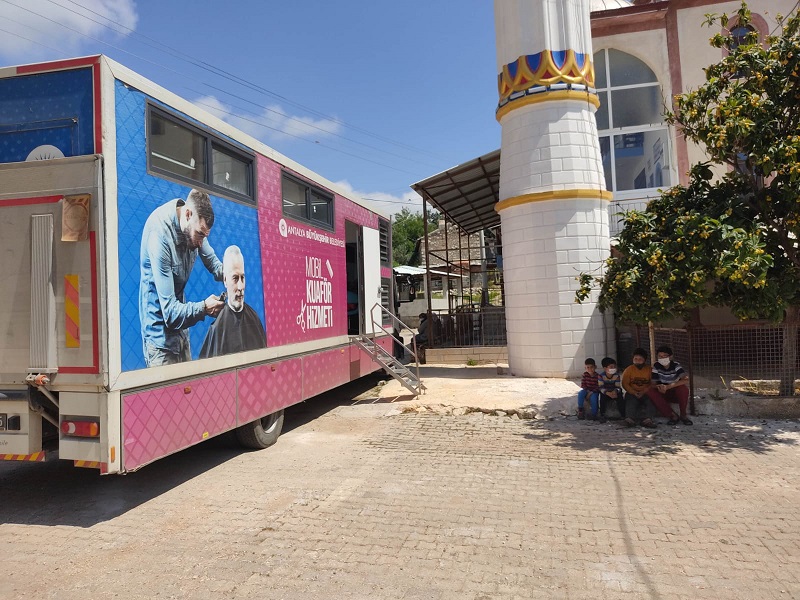 Mobil Kuaför Kaş, Demre ve Kumluca’da hizmet verdi