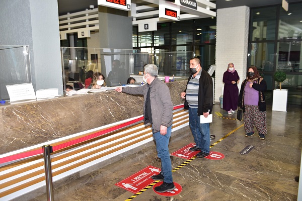 Kepez Belediyesi’nde tapu işlemleri kolaylaştırıldı