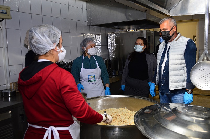 Manavgat Belediyesi’nden Ramazan’da Günlük  1500 Haneye Sıcak Yemek