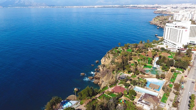 Hem gerçek hem sanal mağazaları olacak
