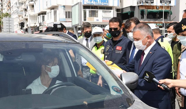 Vali Ersin Yazıcı Kara Yolu Trafik Haftası Etkinliği’ne Katıldı