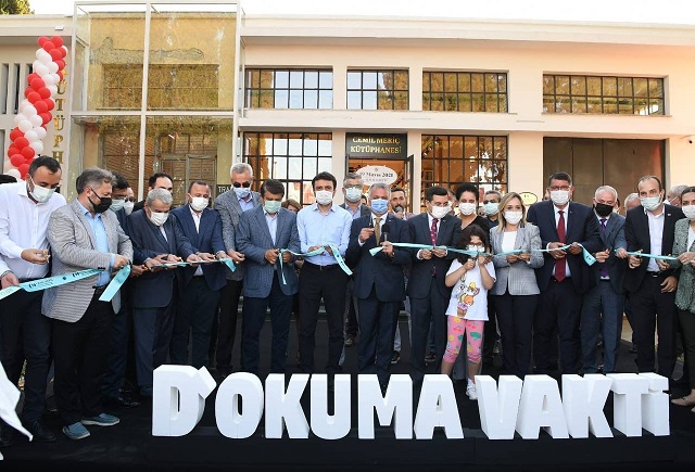 Kütüphaneler Eğitimimizin En Önemli Parçasıdır