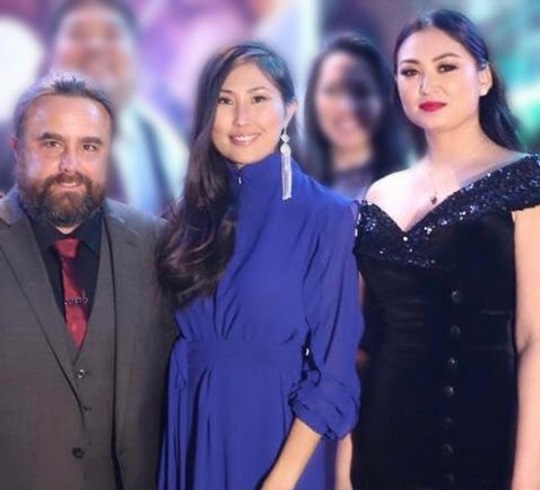 İki Kadınla Ortaklık Avantajım