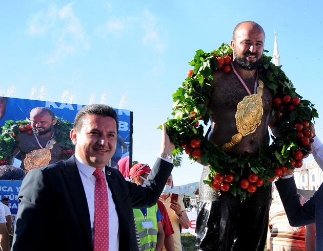 Kumluca’da kazanan Orhan Okulu