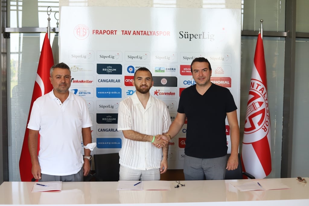 Antalyaspor, Erkan Eyibil’i 5 yıllık imza attırdı