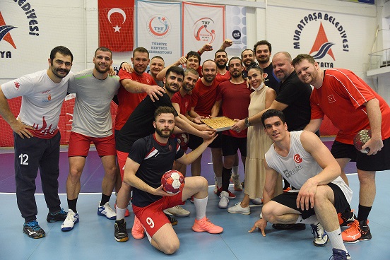 Milli takım Muratpaşa’da kamp yapıyor