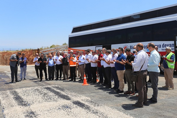 Kepez’de sathi asfalt sezonu törenle açıldı