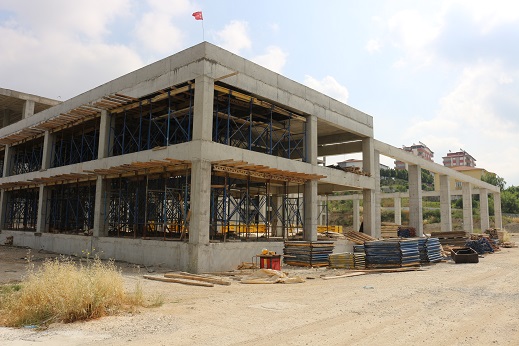 Serik Kültür Merkezi bünyesindeki düğün salonu inşaatı tam gaz sürüyor