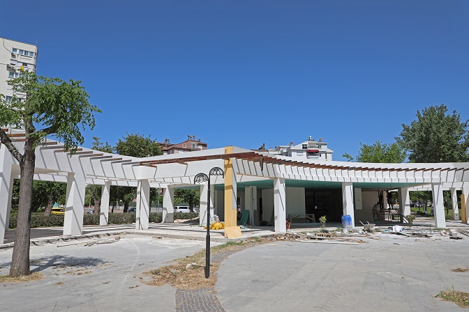 Büyükşehir’den Düden Park’a Emekli Kahvesi