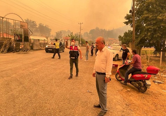 Başkan Şahin Yangın Bölgesinde
