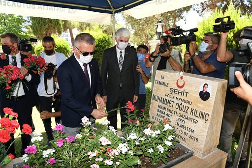 15 Temmuz Şehitleri Mezarları Başında Anıldı