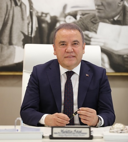 Başkan Böcek’in Basın Bayramı mesajı