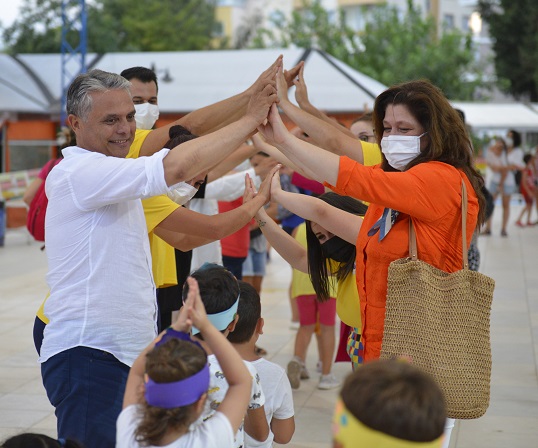 Başkan Uysal, Teneffüs Park’ta çocuklarla eğlendi
