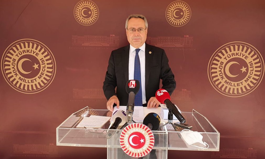 CHP’li Zeybek, Türkiye’deki yoksulluğa dikkat çekti