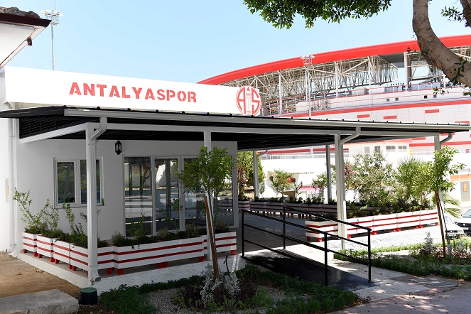 Muratpaşa’dan Antalyaspor taraftarına büyük hediye