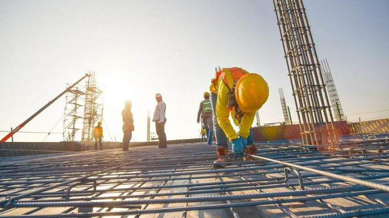 Yüksek Faiz İnşaat Sektörünü Olumsuz Etkiliyor