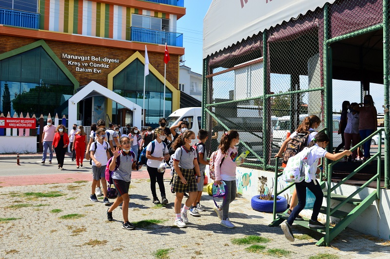 Manavgat Belediyesi Etüt Merkezi Eğitim Dönemi’ne Açılışla Başladı