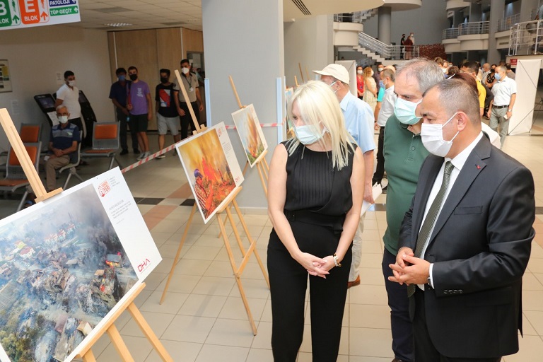 Akdeniz Üniversitesi’nde, ‘Yangın Yeri’ Fotoğraf Sergisi
