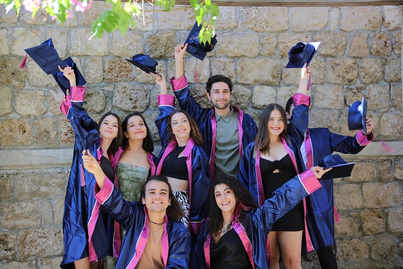 Akdeniz Üniversitesi Antalya Devlet Konservatuvarı mezuniyet töreni düzenlendi