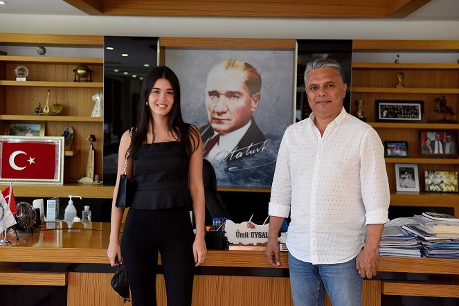 Piyanonun sihirli elleri Muratpaşa’da