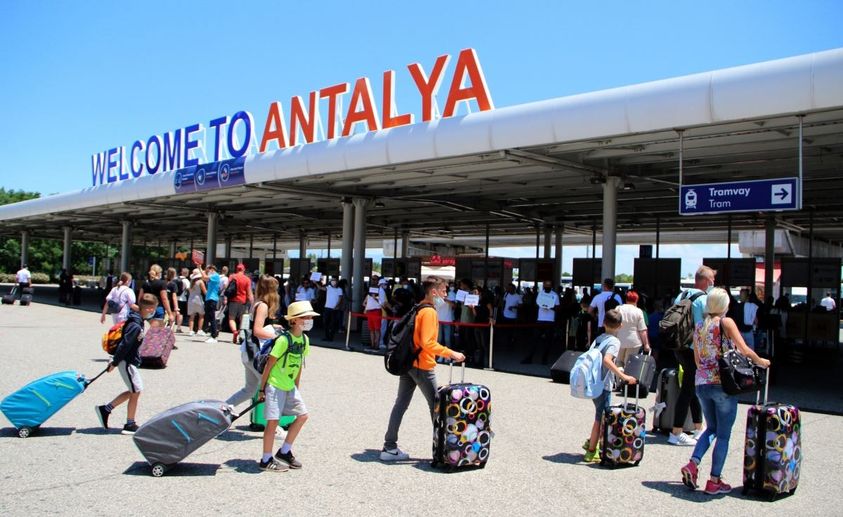 Turist sayımız 8 milyonu aştı