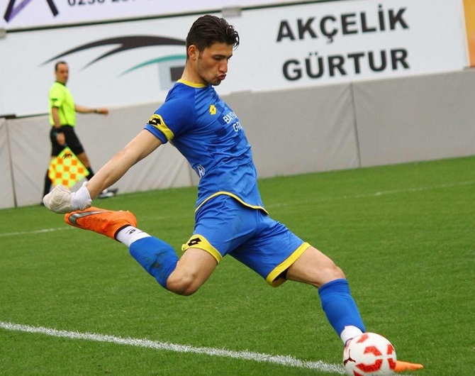 Kocaelisporlu Yaylalı İsmet, İzmitli Öğrencileri Sevindirdi