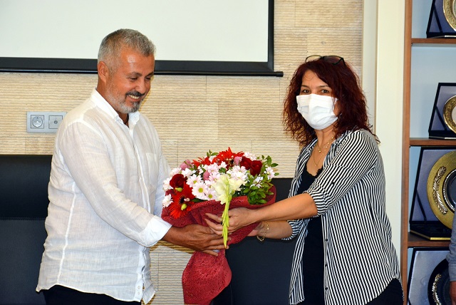 Yabancı Öğretmenlerden Başkan Sözen’e Ziyaret