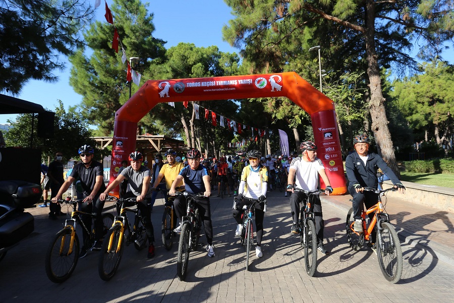 Kepez’den Toroslara uzanan pedal yarışı