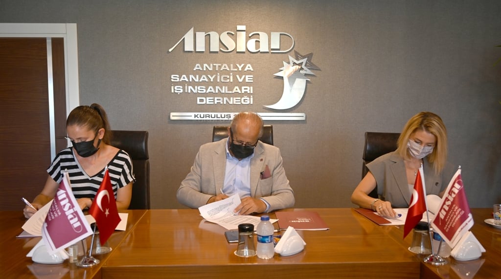 Anahtar koçluk projesi ile liderler yetişiyor