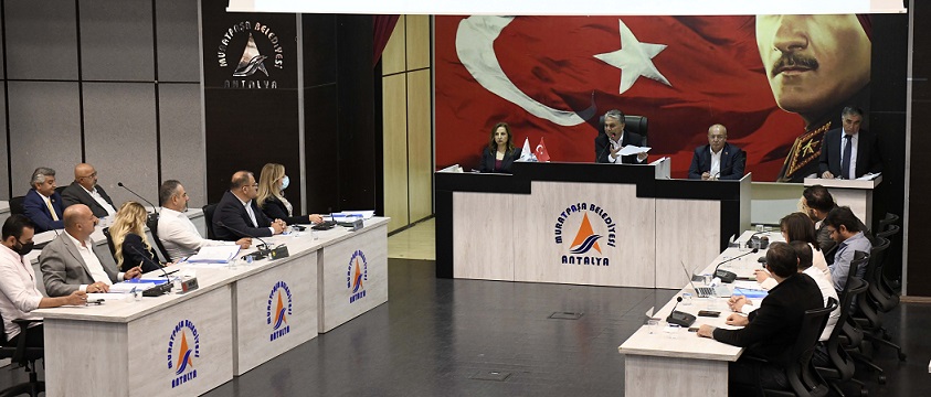 Başkan Uysal, “30 yıl ihtiyaç olacak yatırımları bir döneme sığdırdık”