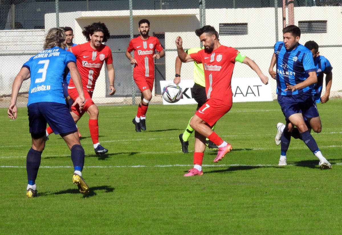 Kepez Belediyespor evinde puan bıraktı