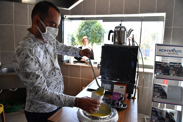 Konyaaltı’ndan öğrencilere ücretsiz çorba
