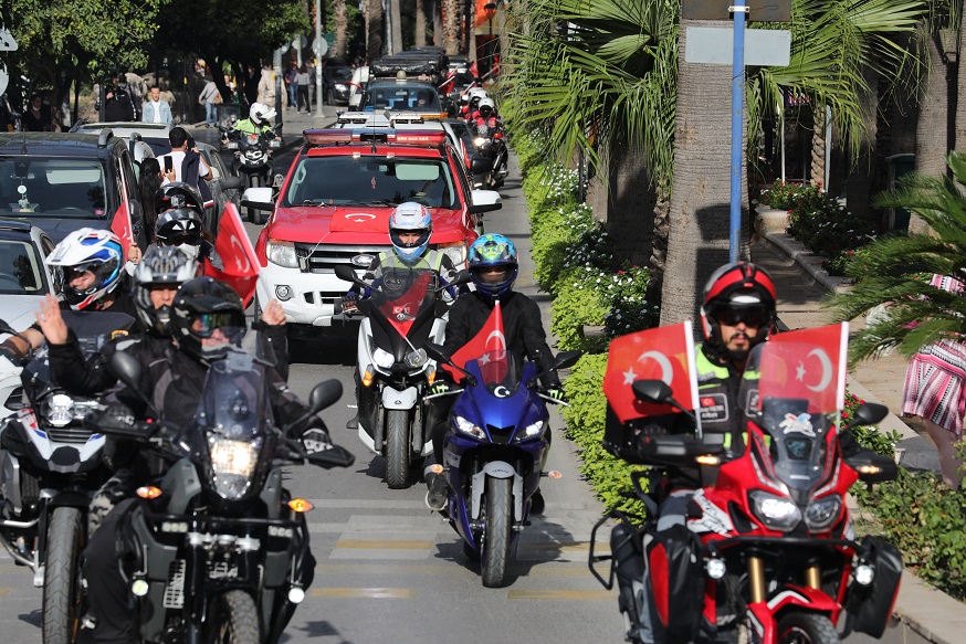 Antalya sokakları ‘HobiFest 2021’ korteji ile renklendi