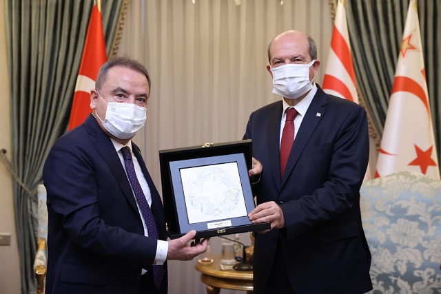 Başkan Böcek KKTC’de